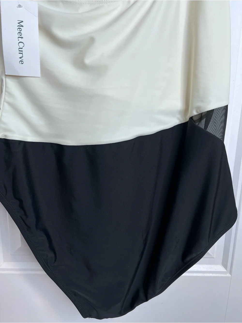 Meet.Curve Women’s One-Shoulder Ivory/Black‎ One-Piece Swimsuit. Size 2XL. NWT.